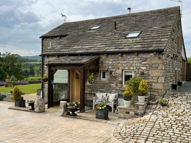 Flatt House Barn - from the outside