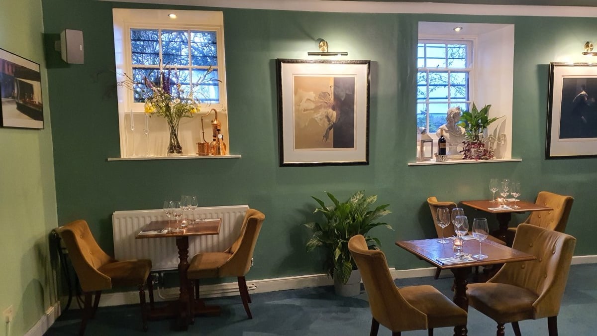 Dining room at Lowbyer Manor