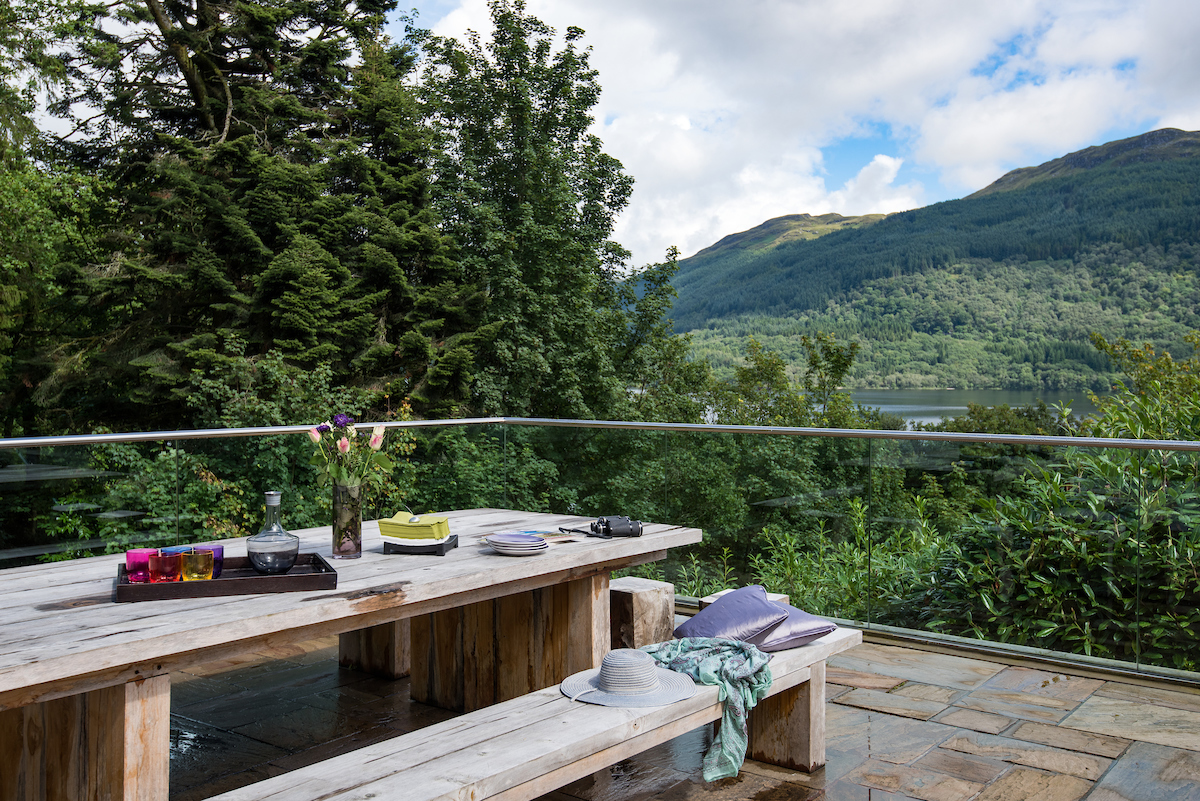 Stuckgowan - outside dining area for al fresco meals with stunning views