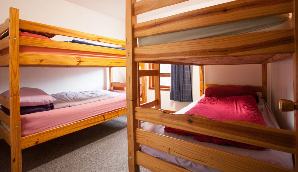 Blacksmiths Bunkhouse - bunk bedrooms