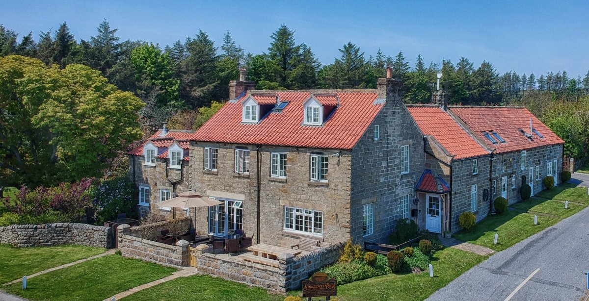 Lovely front aspect to Smugglers Rock House