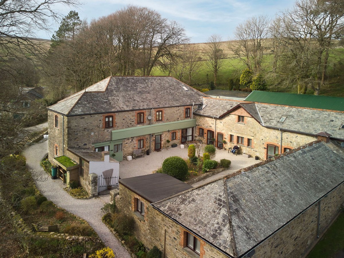 The Cottages at Blackadon Farm courtyard