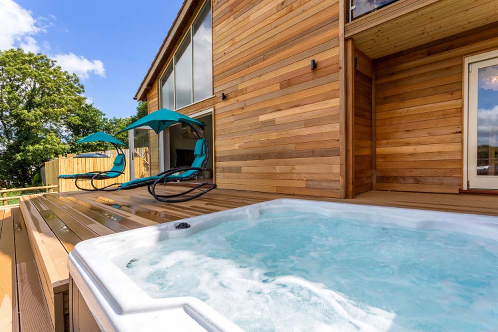 Blackdown Views - hot tub and beautiful verandah