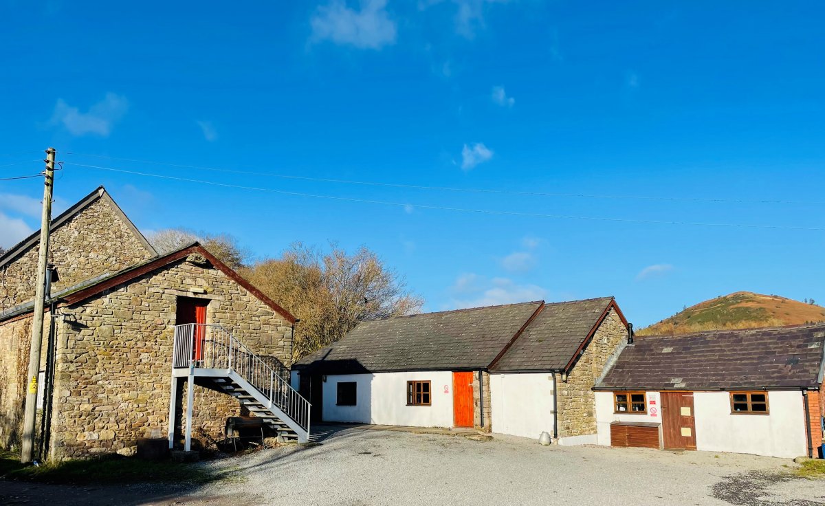 Smithy's Bunkhouse - external aspect