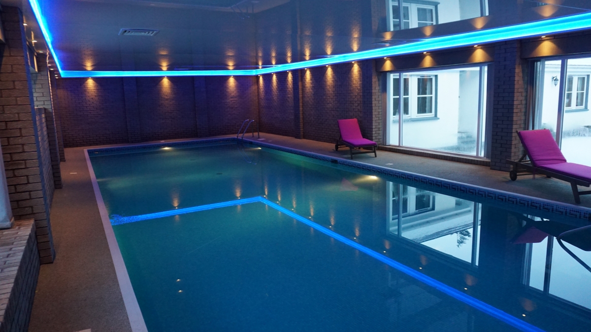 15m x 5.5m heated indoor pool