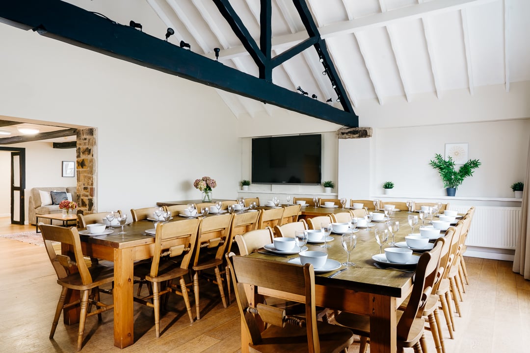 Flexible dining layouts