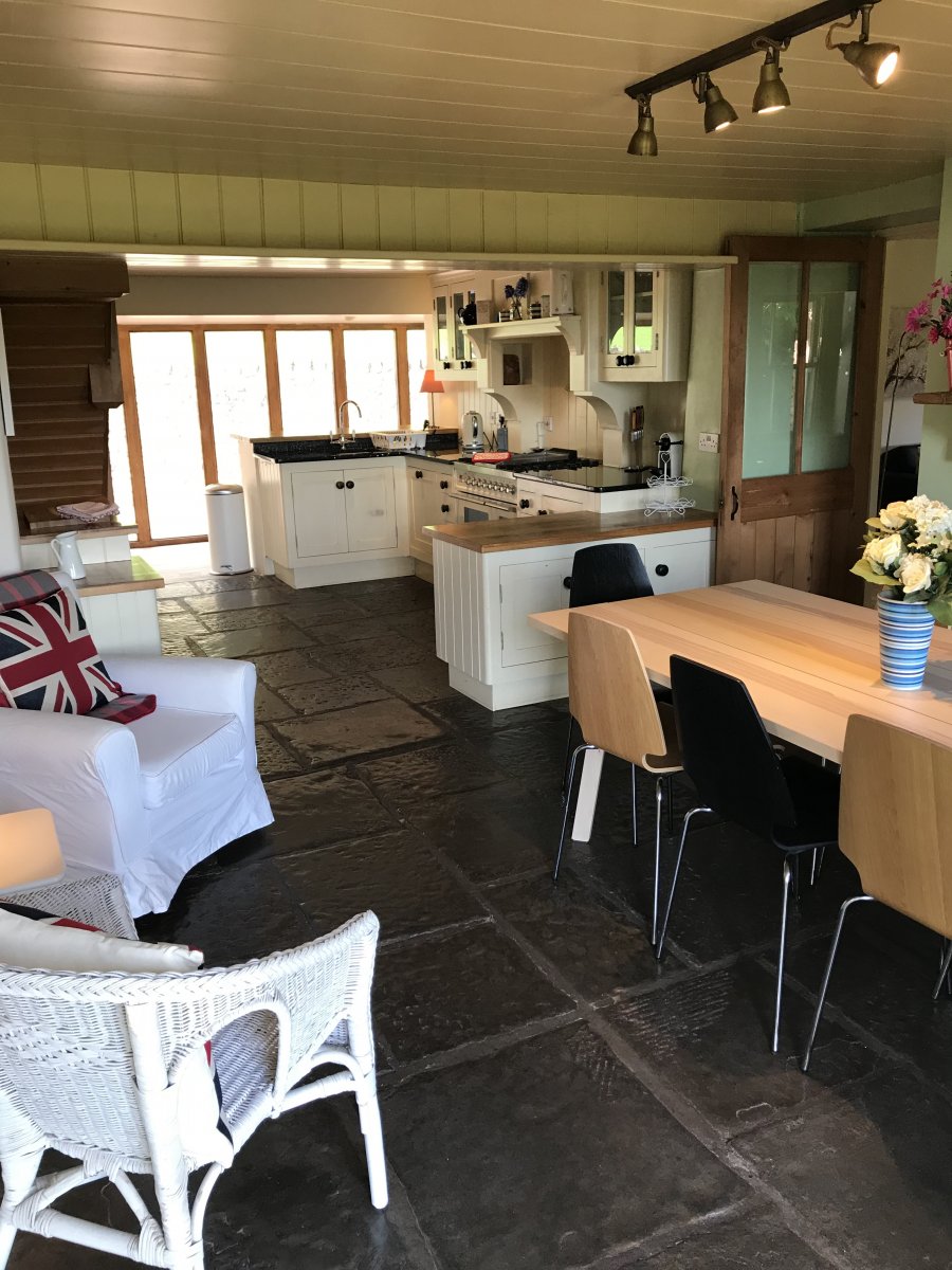 Open plan kitchen/sitting room