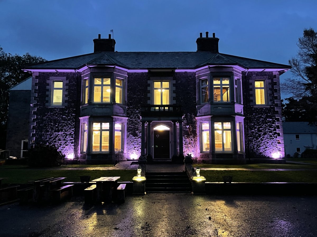 Lloyd George @ Plas y Bryn - lit up at night