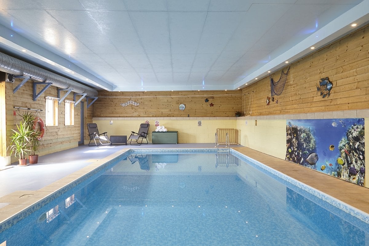 10m indoor heated swimming pool at Cheverton farm