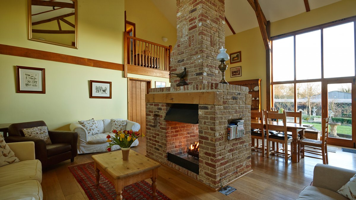 Anstey Grove Barn - cosy living room