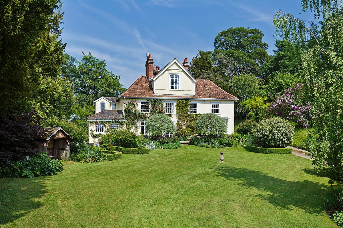 The Old Rectory has sweeping lawns and view over the valley