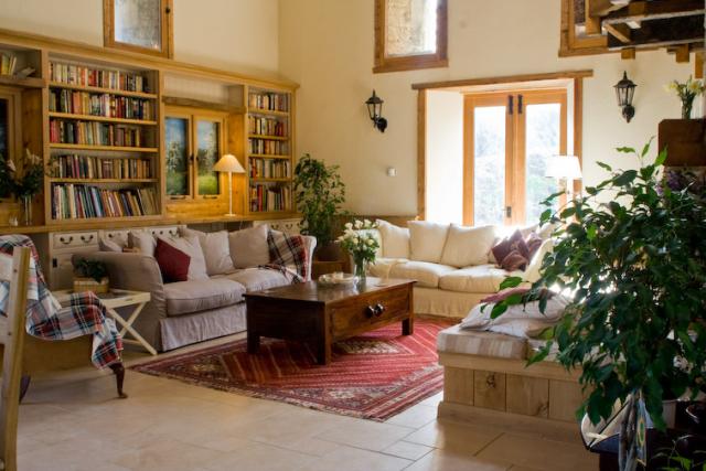 Sitting room end of the barn