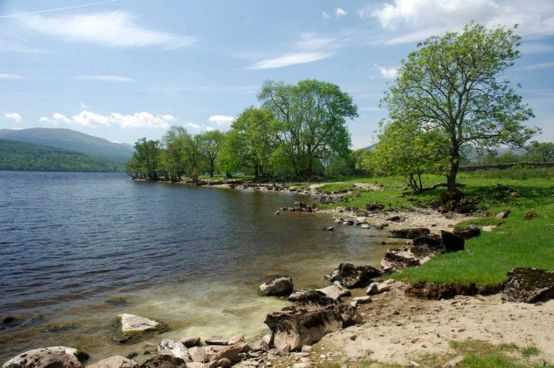 Morenish House - loch side beach great for a picnic