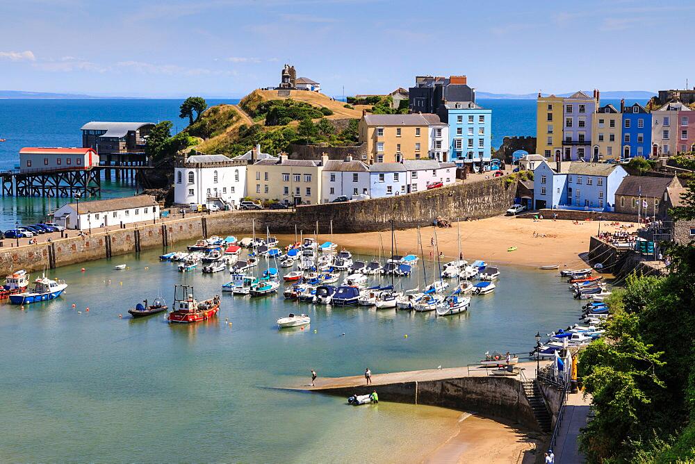 Classic Tenby harbour photo. A minute's walk down the road from East Rock.