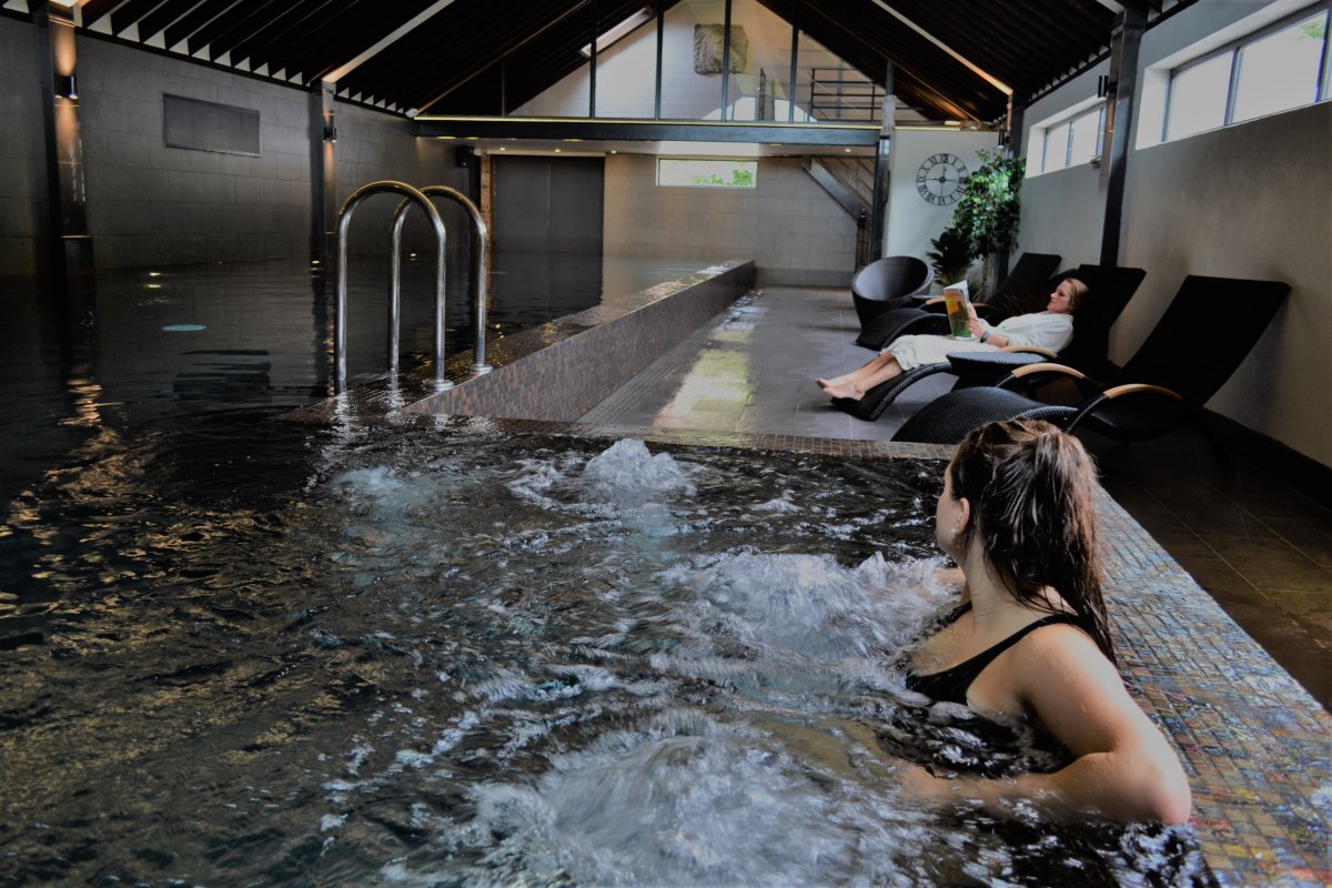 Infinity swimming pool