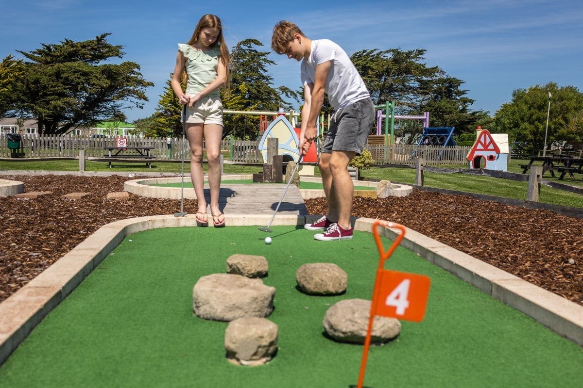 Medmerry - crazy golf