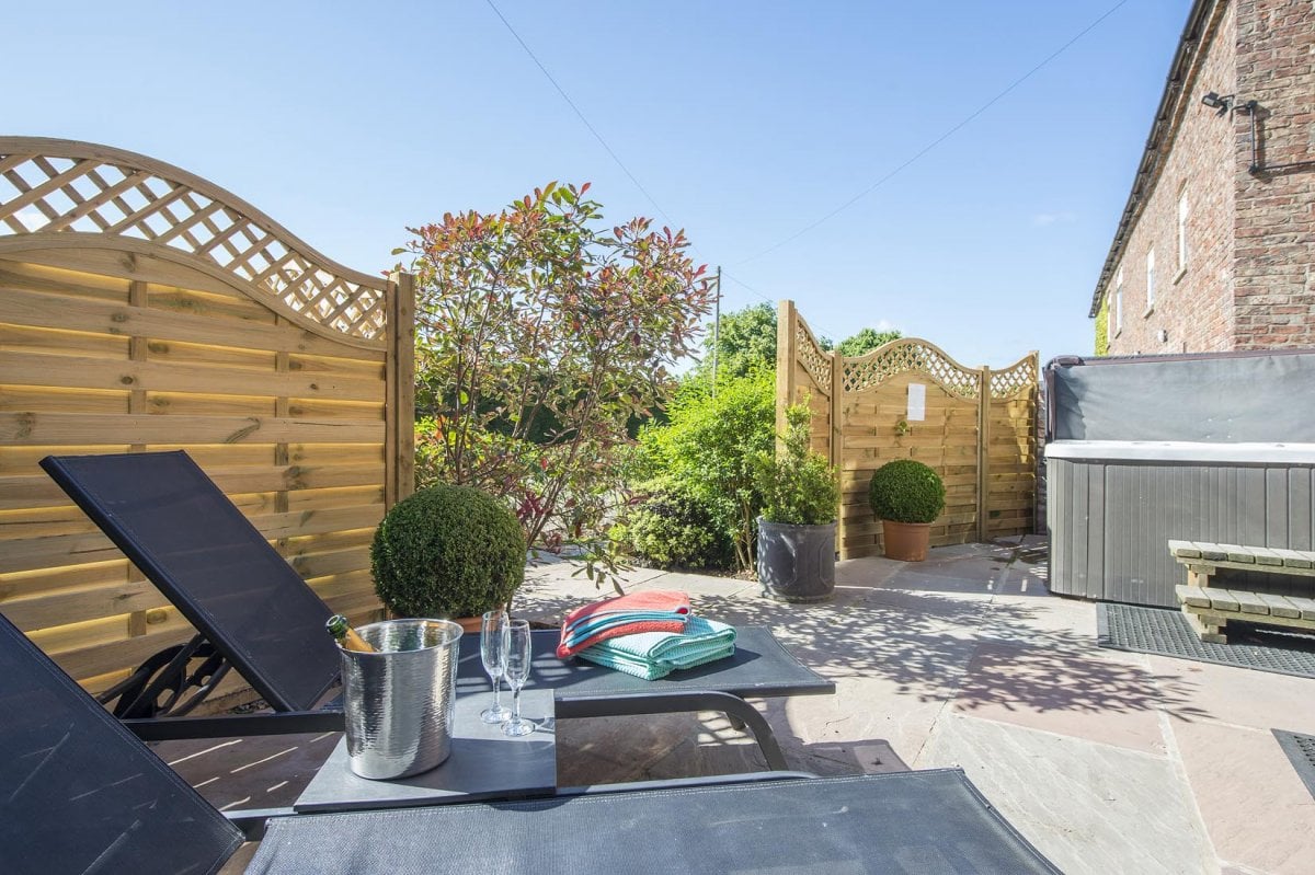 Patio with 2 private outdoor hot tubs