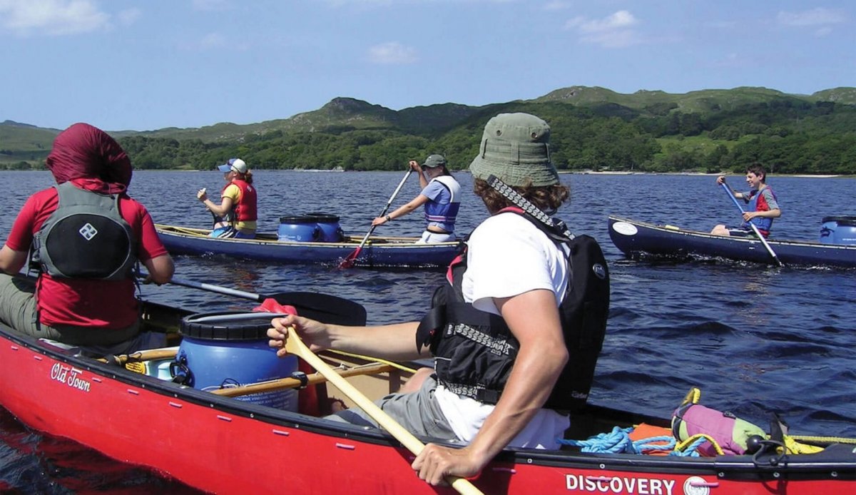 Blacksmiths Bunkhouse - canoeing on Loch Linnhe