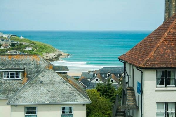 The Blue Room - stunning blue sea view